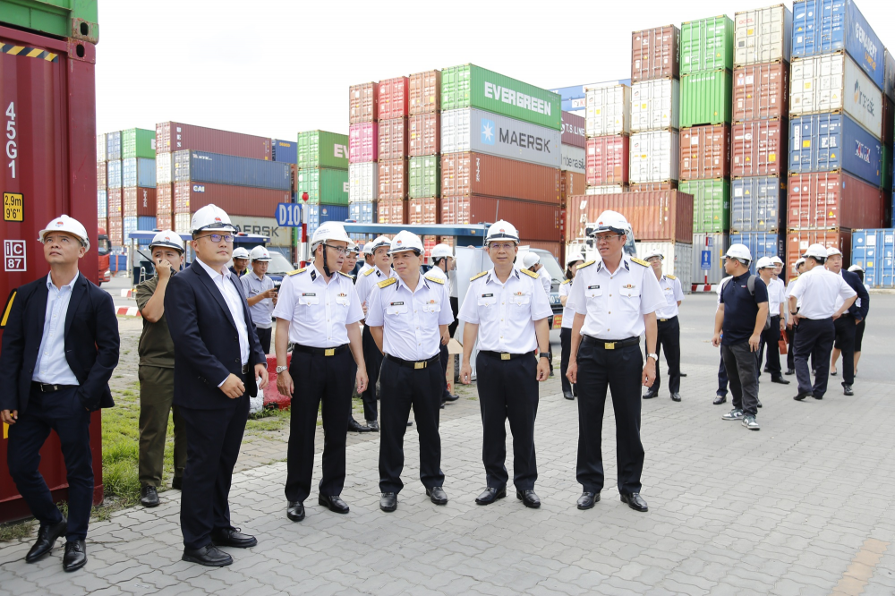 12台GENMA品牌轮胎吊成功交付丨获越南当地媒体广泛关注(图2)